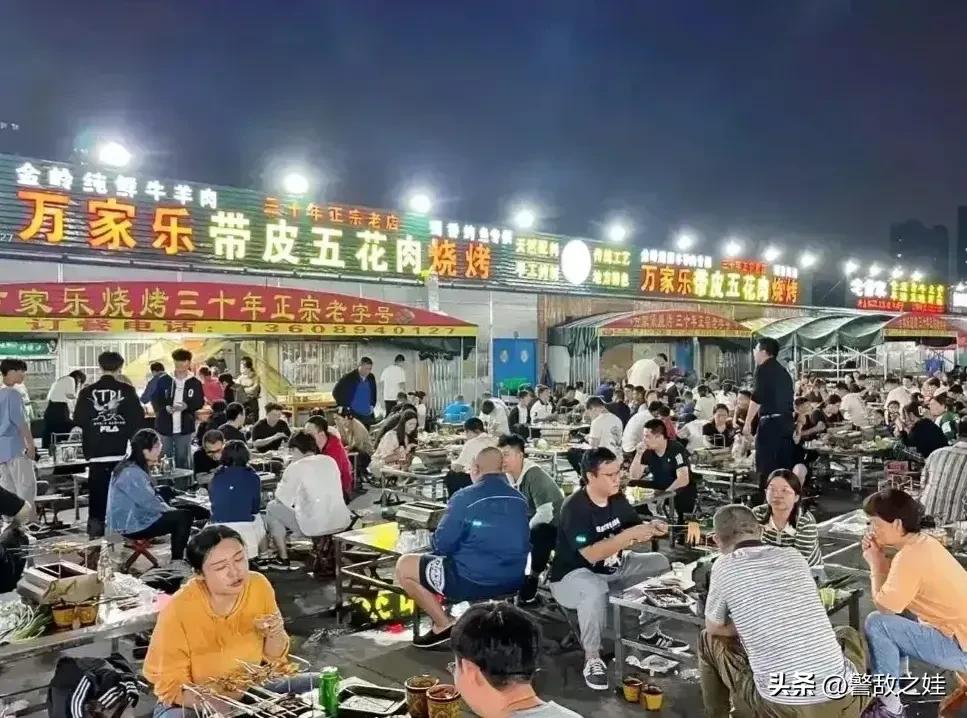 淄博烧烤故事太暖心,淄博烧烤火热背后的暖心故事