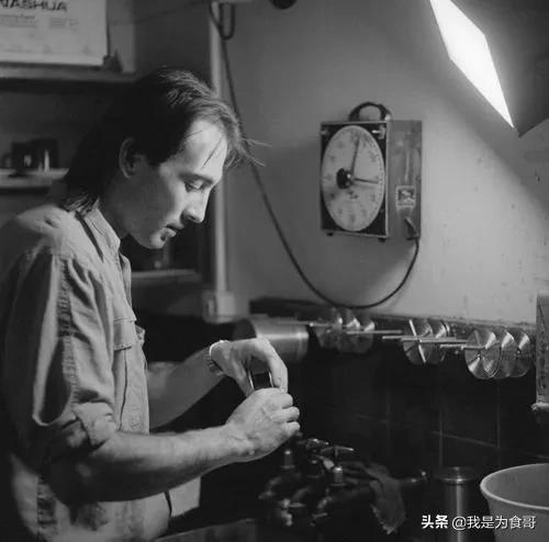 拍下一张照片震惊世界的人,他用一个镜子拍了惊艳的照片