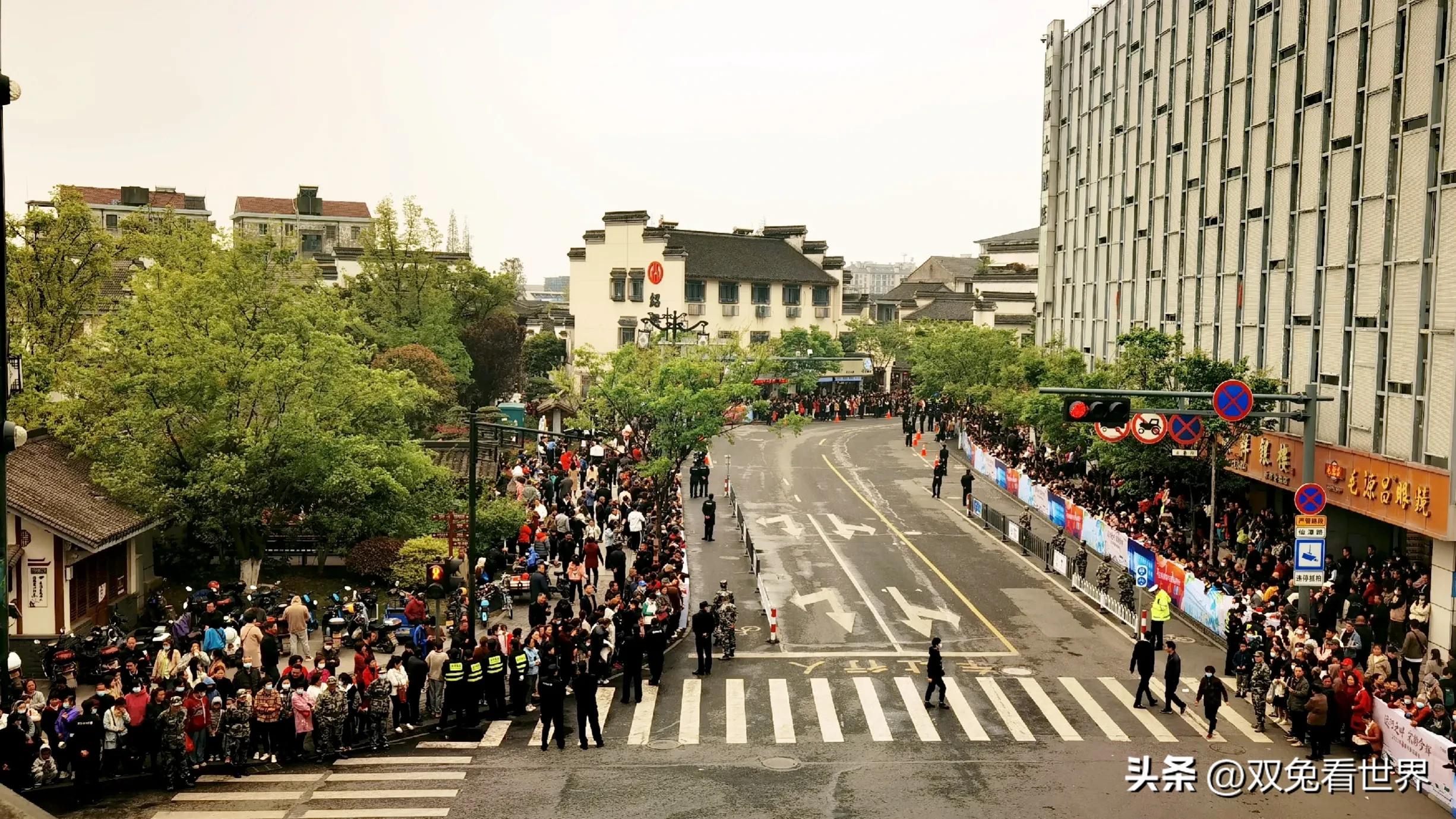 清明节游新市古镇,恰逢蚕花庙会