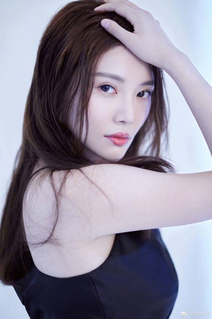 徐冬冬近期代言品牌签约仪式现场,徐冬冬意大利足球宝贝代言人