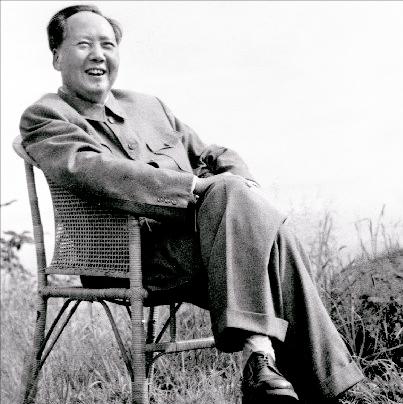 毛主席的睡衣与拖鞋：睡衣有73个补丁，拖鞋穿27年曾被扔进垃圾桶