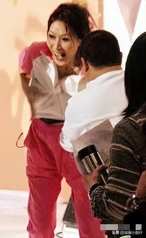 殴打揩油强迫，演员让人胆颤的假戏真做，是真敬业还是借戏霸凌？