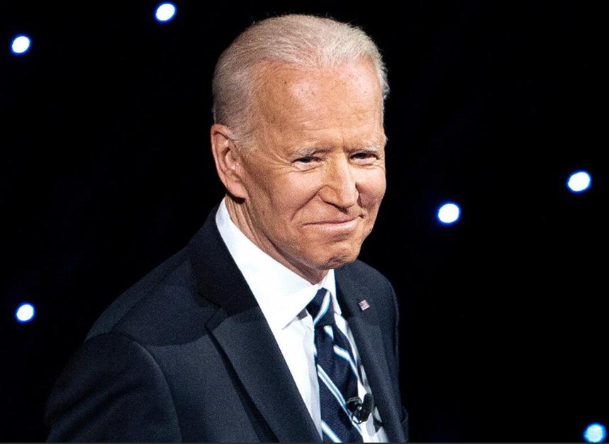 塞尔维亚球迷高举横幅讽刺美国,塞尔维亚球迷举横幅列美国侵略史