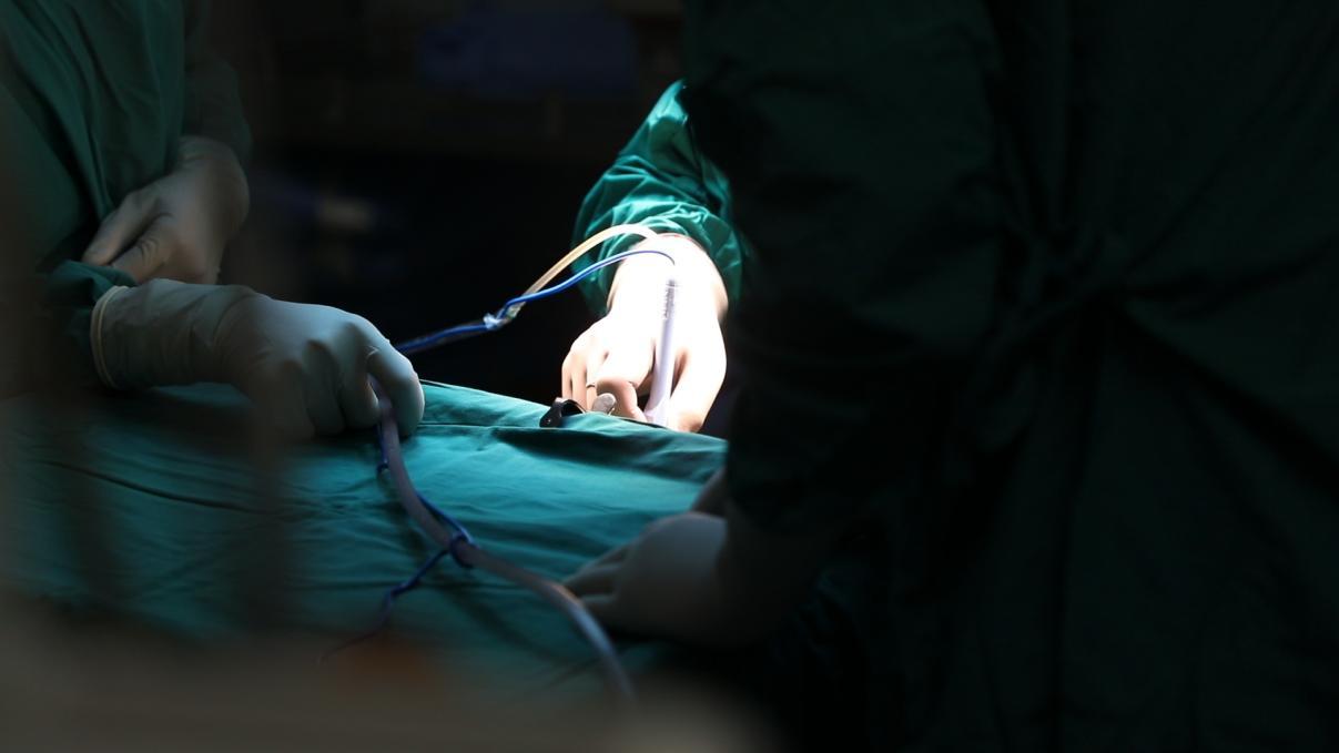 香烟美酒尽逍遥，下咽癌两次找上“门”