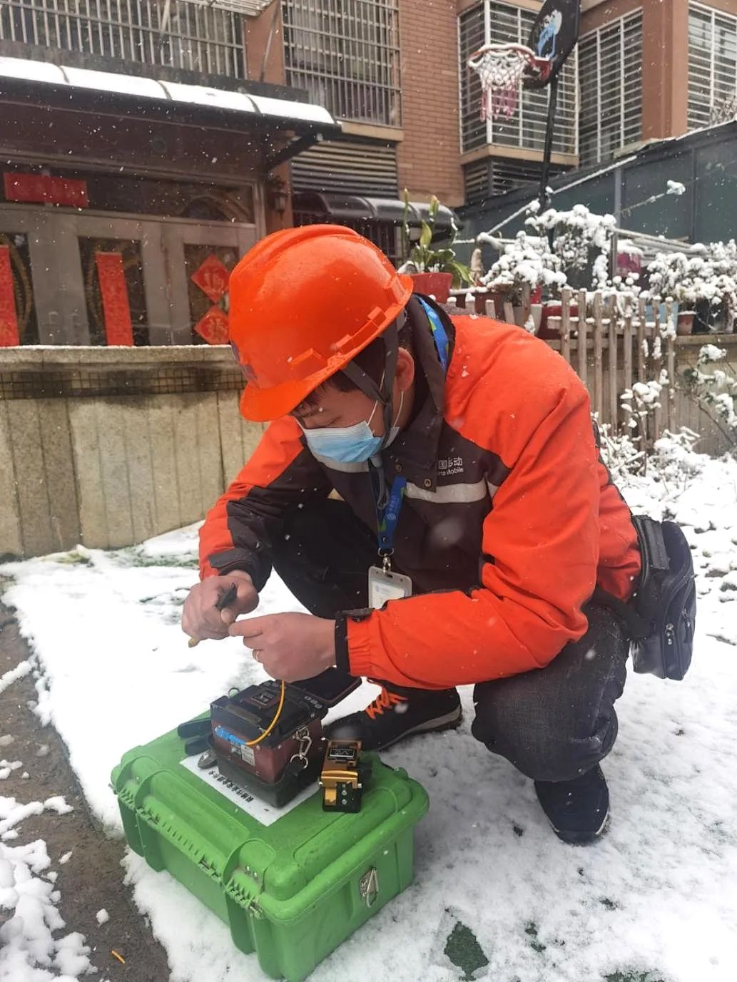 移动装维一个月真实工资多少,移动宽带安装人员值不值得干