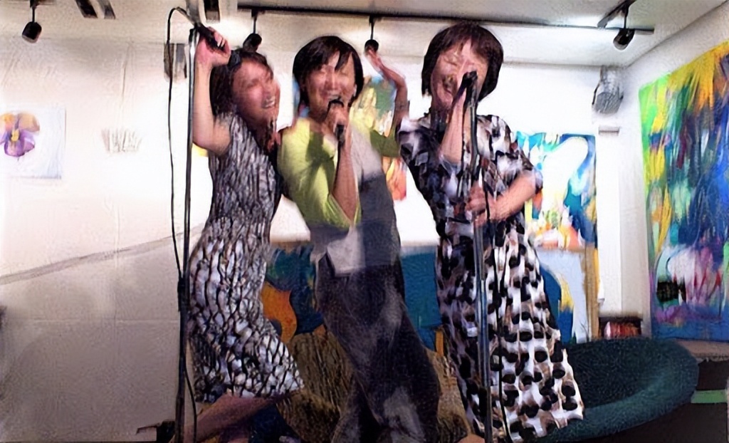 安倍遇刺身亡在场女保镖引热议,安倍妻子对安倍遇刺的反应