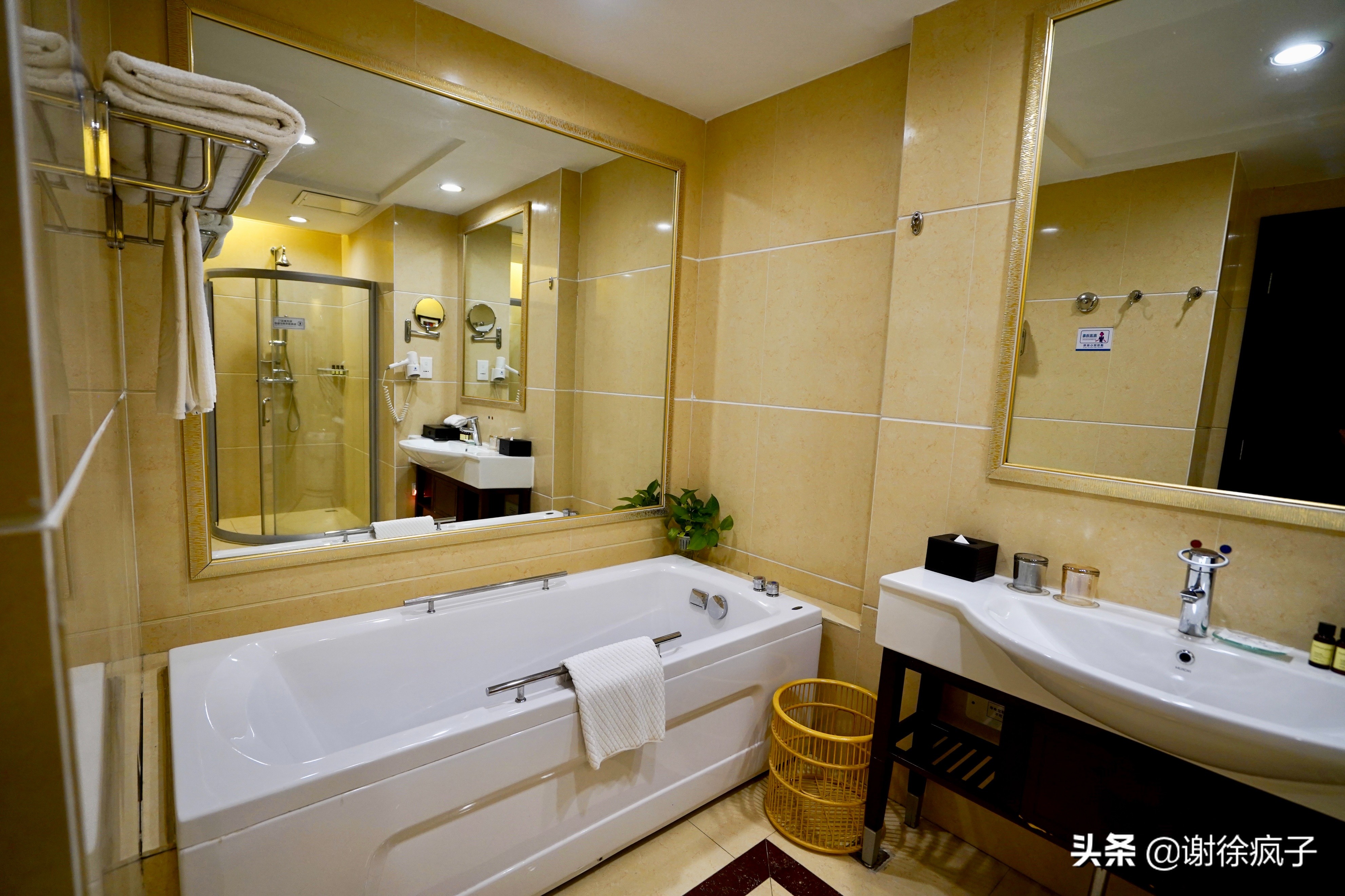 巢湖南岸凤凰酒店,巢湖南岸碧桂园凤凰酒店周围游玩