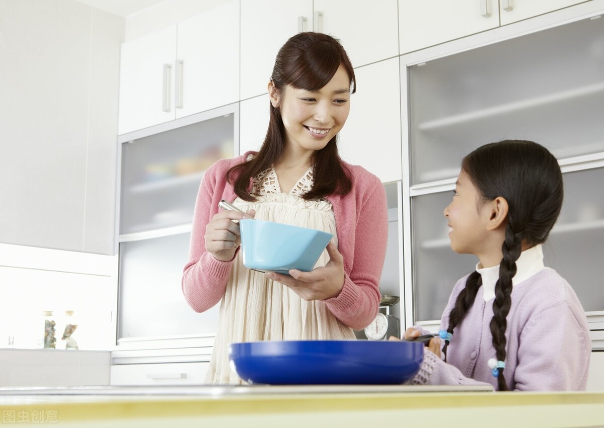 如何看待代沟1200字,怎样看待家庭矛盾