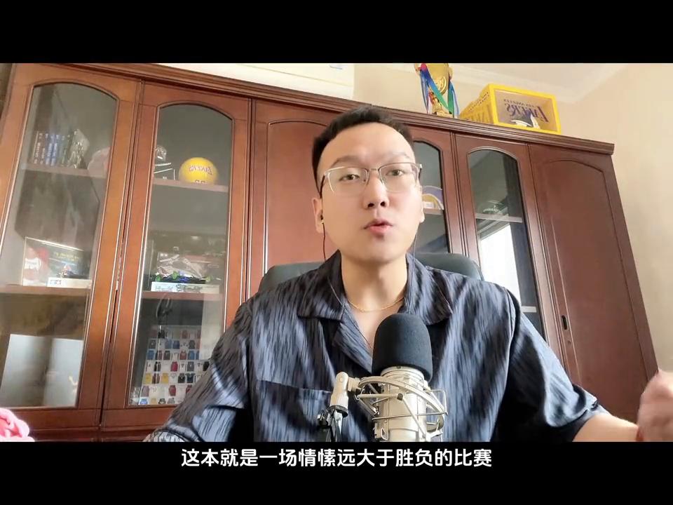 质疑者说速贷中心满是嘘声,我特意调大音量,结果听了一整...