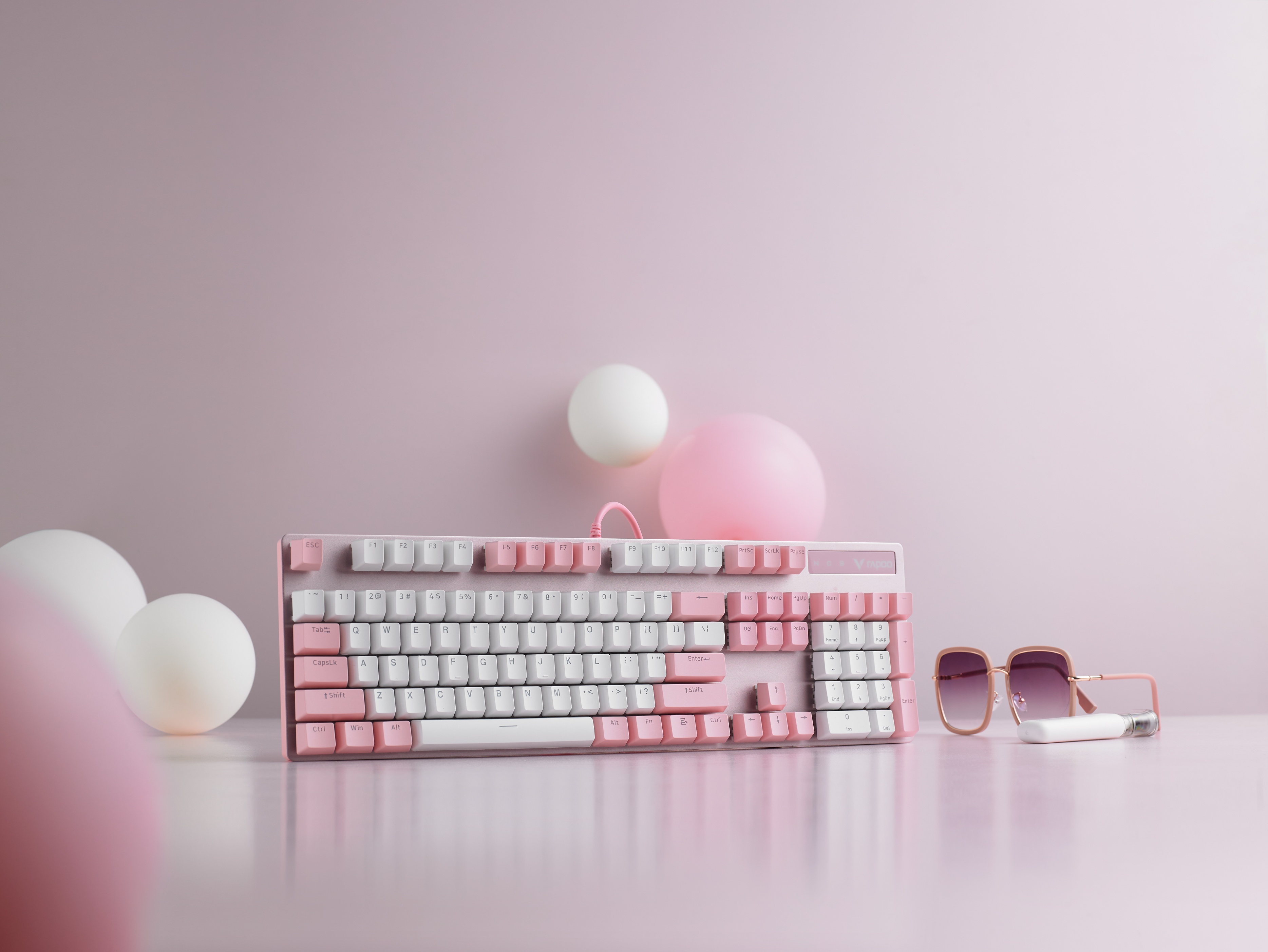 雷柏v500pro背光机械游戏键盘,雷柏v500合金版机械键盘的好处