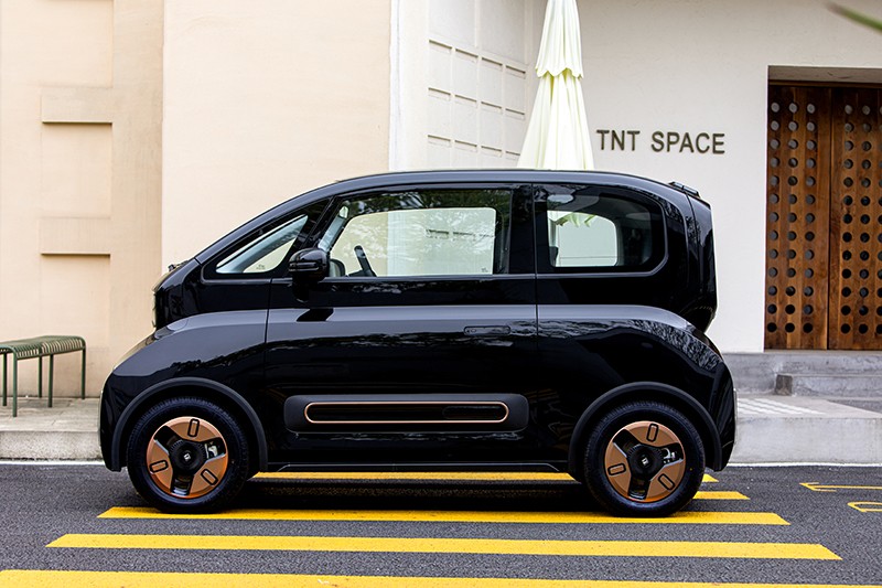 宝骏kiwiev对比宏光mini,宝骏kiwiev值得购买吗