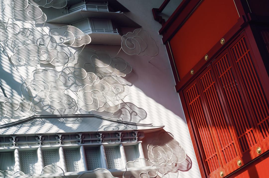 配备一星米其林黑珍珠餐厅,比米其林黑珍珠高端的餐厅