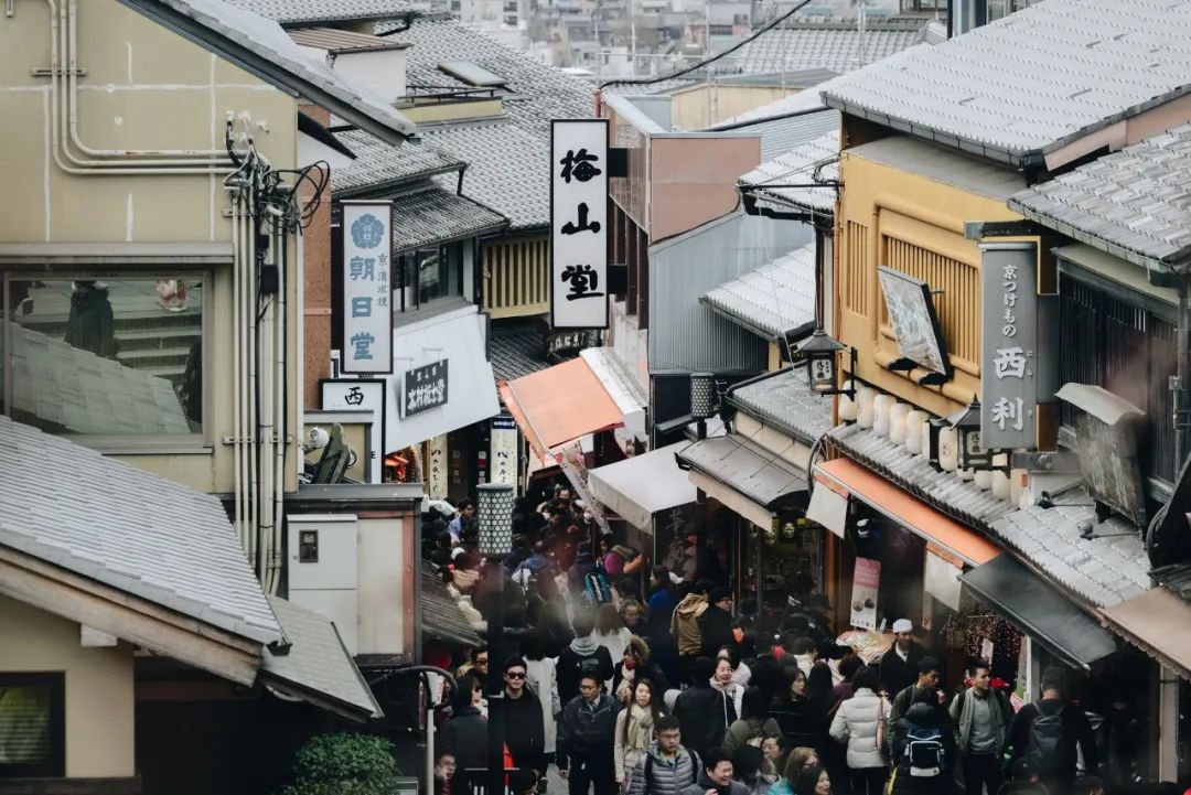 日本01年出生人口,日本01假面骑士