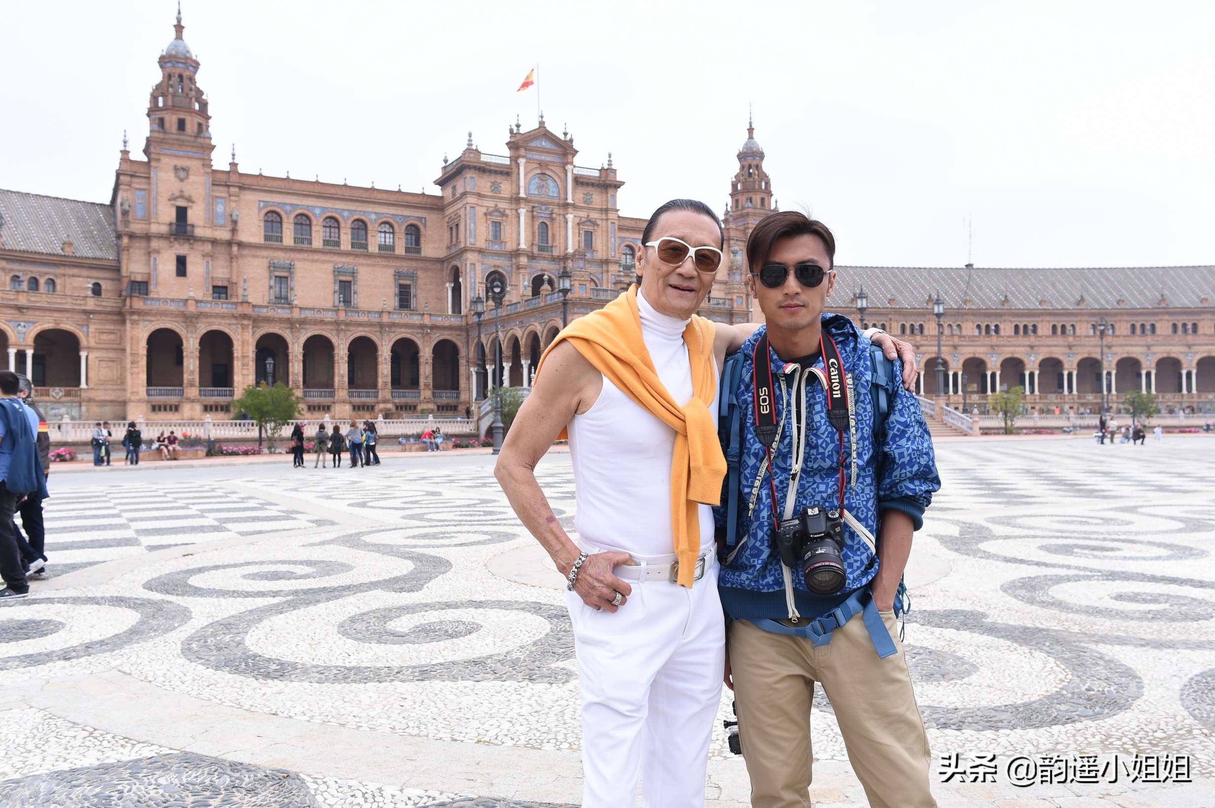 谢贤赌博欠债被抓,谢贤演赌神被扔下楼