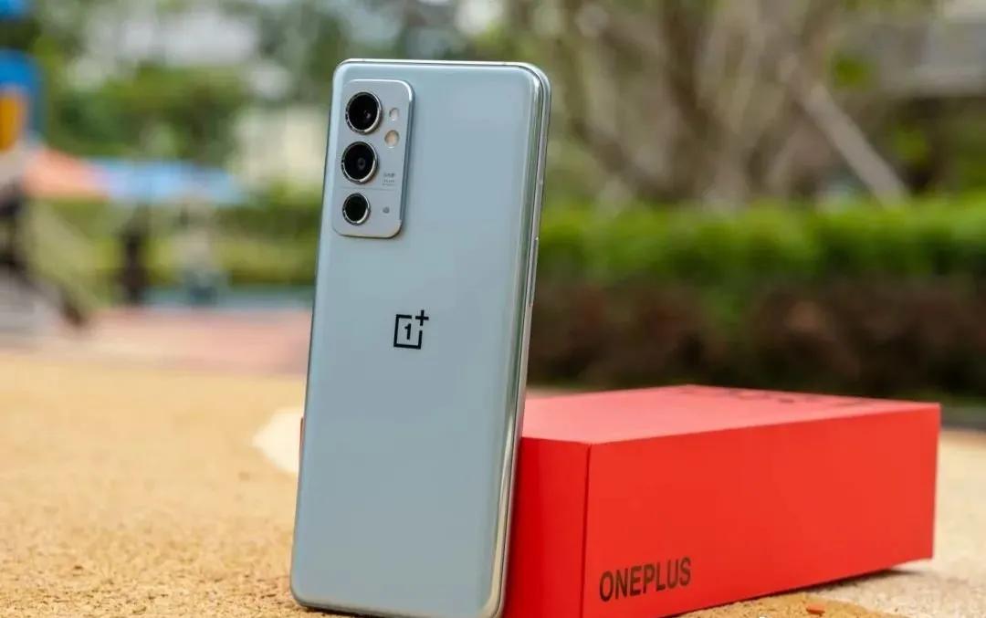 用了半年的一加后，还是决定换回小米？只因这3点不接受反驳