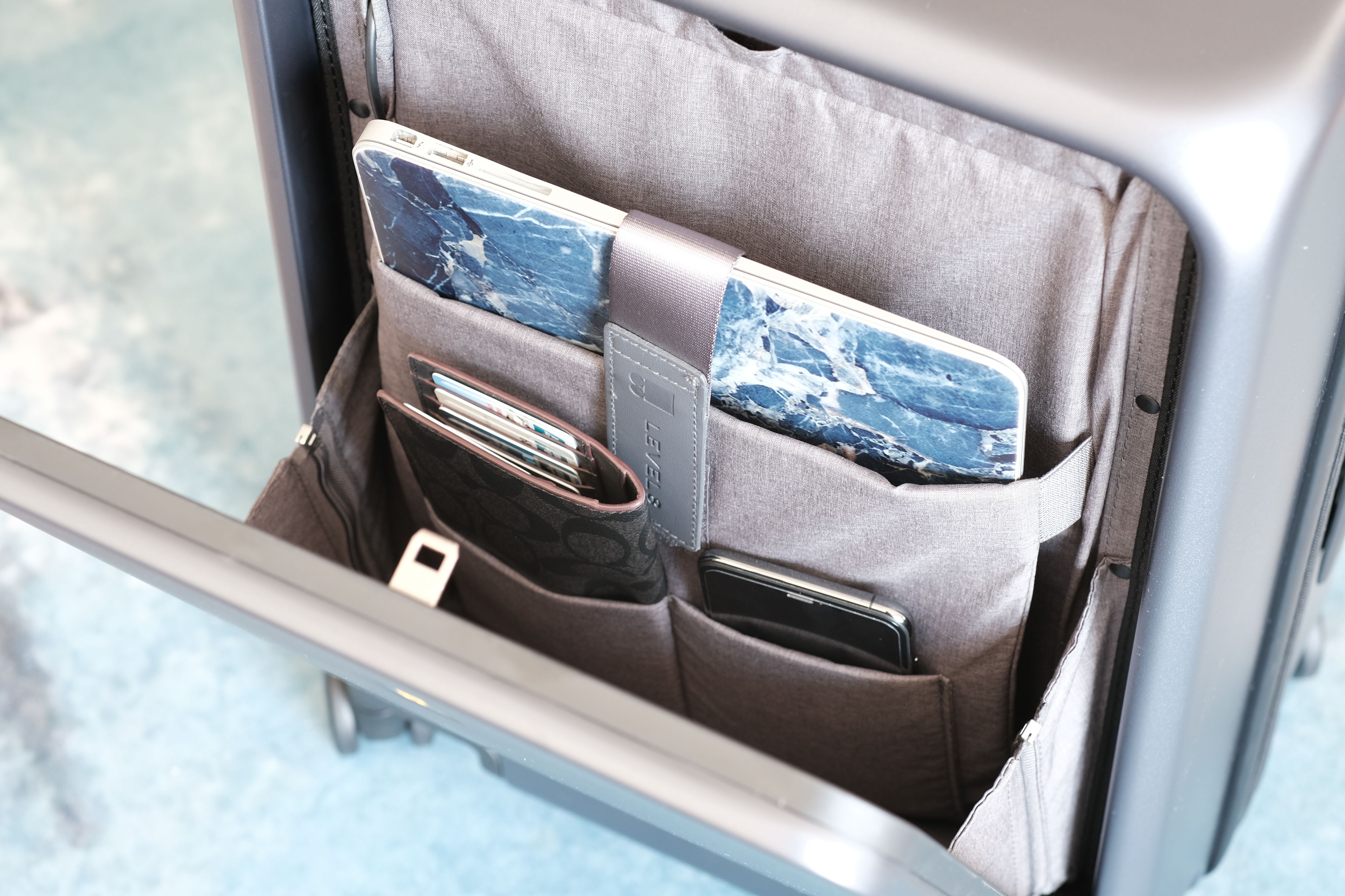 简约有范儿地平线8号行李箱,地平线八号行李箱推荐