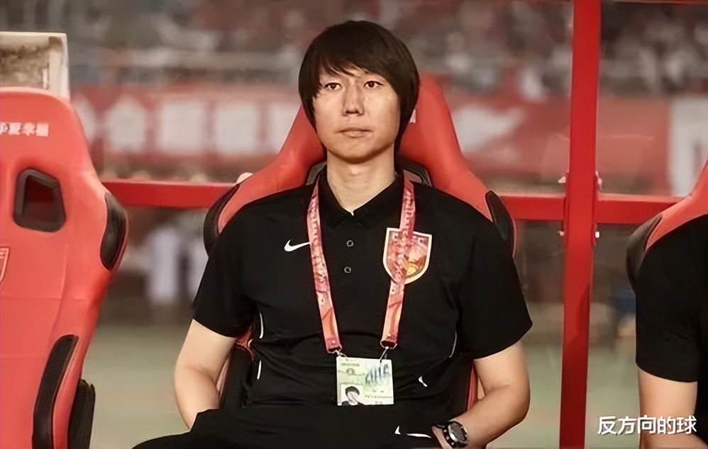 是谁在导演《狂飙》中国足球版？