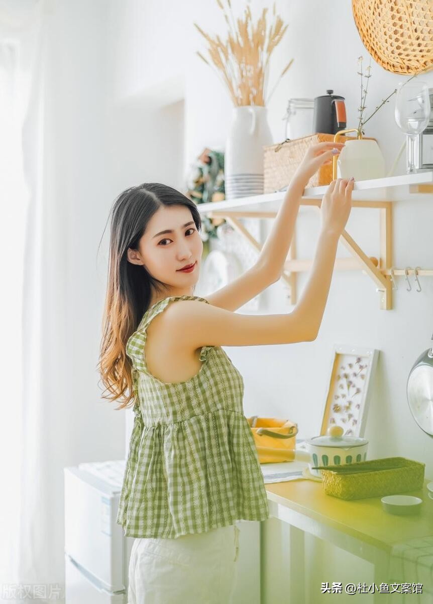 店铺上新品怎么发朋友圈文案,店主已上线发朋友圈文案