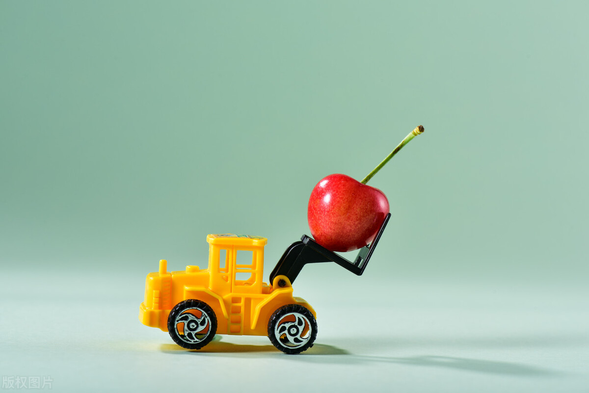 孩子恋物和特别黏某个人怎么回事,孩子特别恋奶怎么办