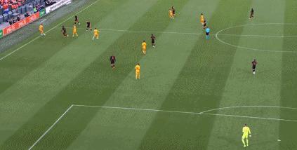 威尔士被绝杀贝尔反应,荷兰3:2威尔士