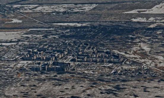 俄军巨大温压弹,俄军tos1温压弹