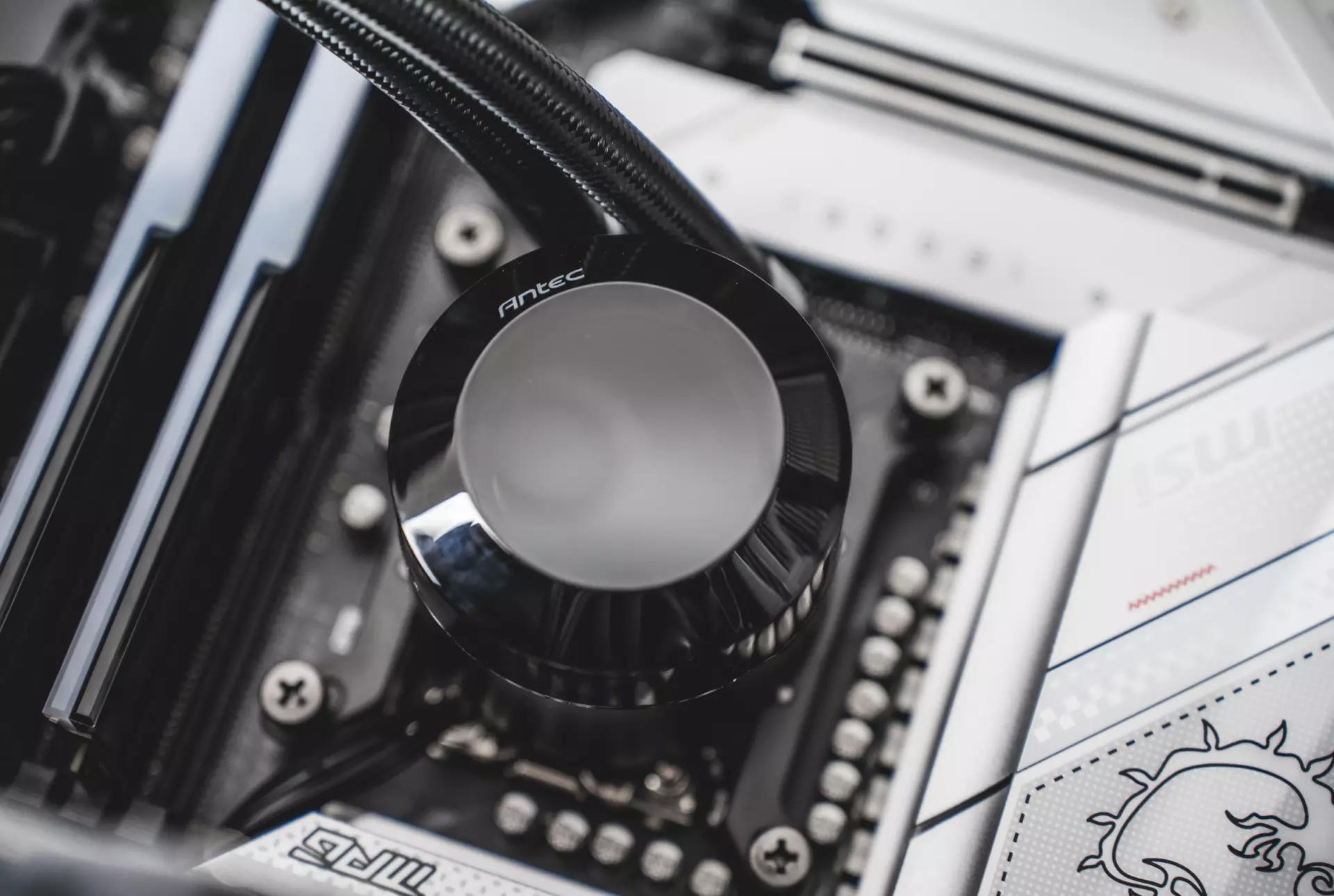 安钛克360水冷,最猛的360一体式水冷散热器