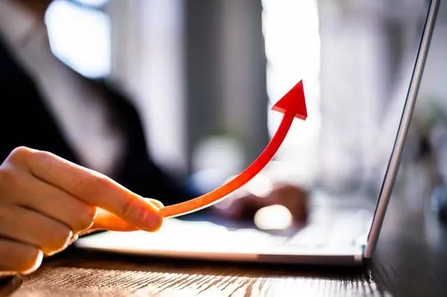 古井贡酒销售公司总经理梁金辉,古井贡酒成都糖酒会梁金辉