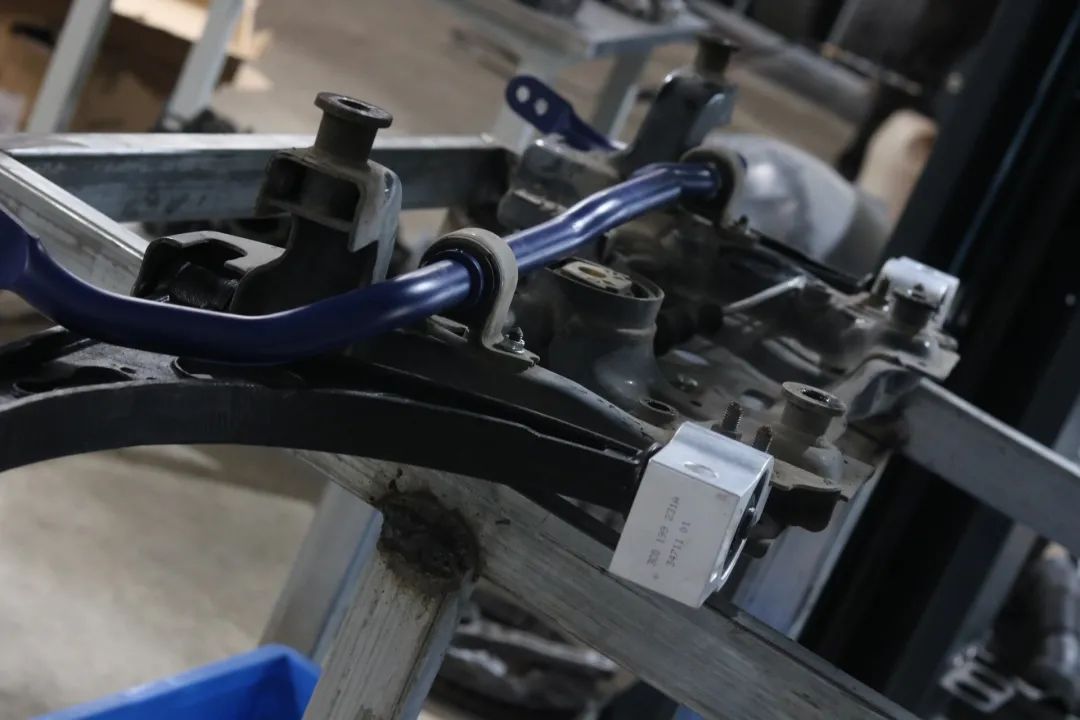 老迈腾b7换新款后新标,迈腾b7翻新哈尔滨