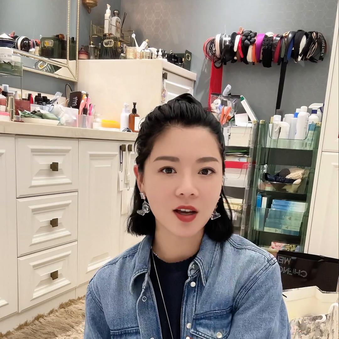 夏天到了是不是又没衣服穿啦？快来看看这里有你种草的嘛#...