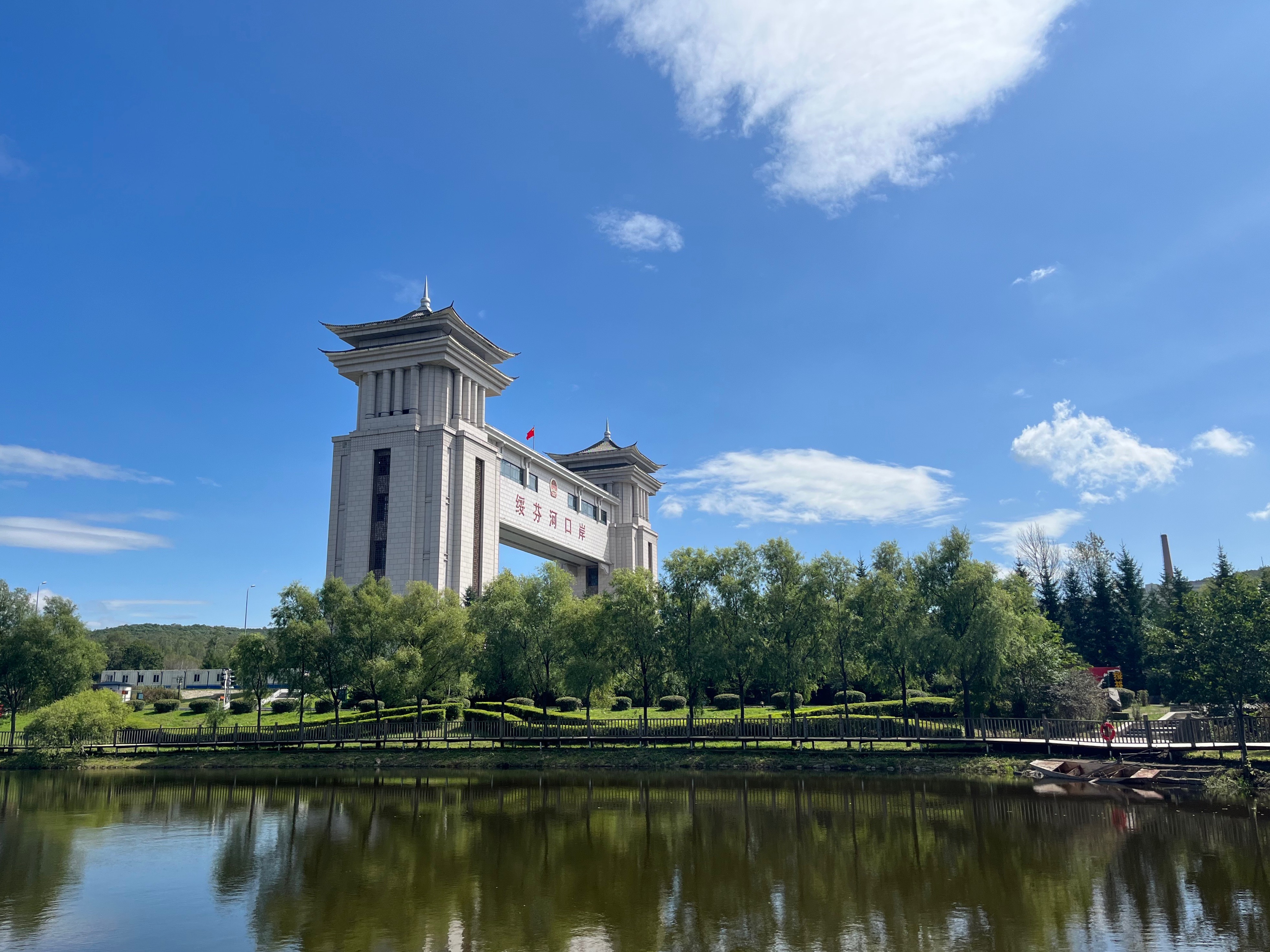 夫妻自驾11000公里,夫妻两人自驾游最新视频