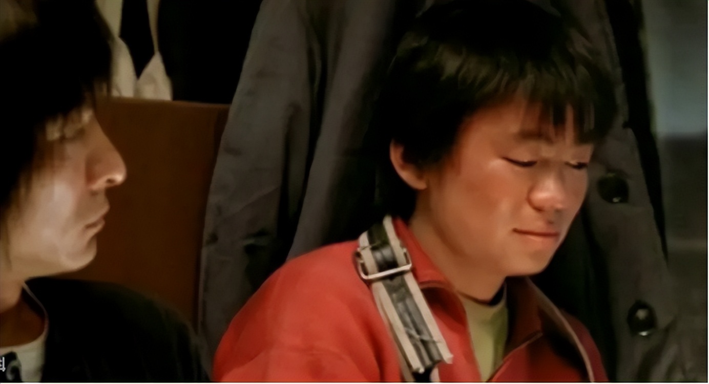 王宝强与马蓉离婚后的生活对比,王宝强离婚给马蓉分了多少钱