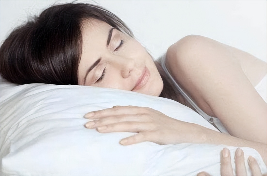 坚持裸睡的人能收获哪些好处,长期裸睡的人是什么心理