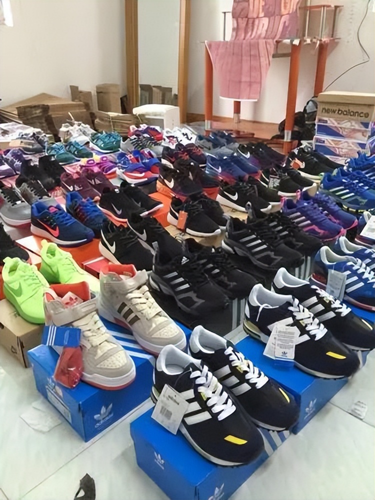 阿迪达斯ceo将提前离职,阿迪达斯ceo离职