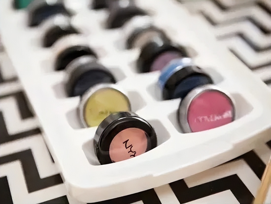 化妆品收纳省钱小技巧关键词,化妆品收纳小妙招旅行