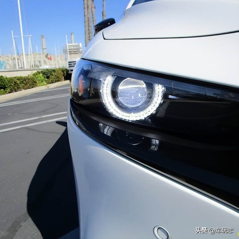 马自达3两厢版2024款,2023款马自达32.0质擎版配置