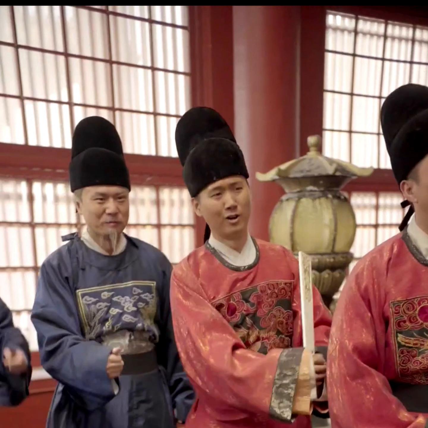 小伙意外穿越到古代还想改变历史,一位小伙穿越到古代见识各种大神