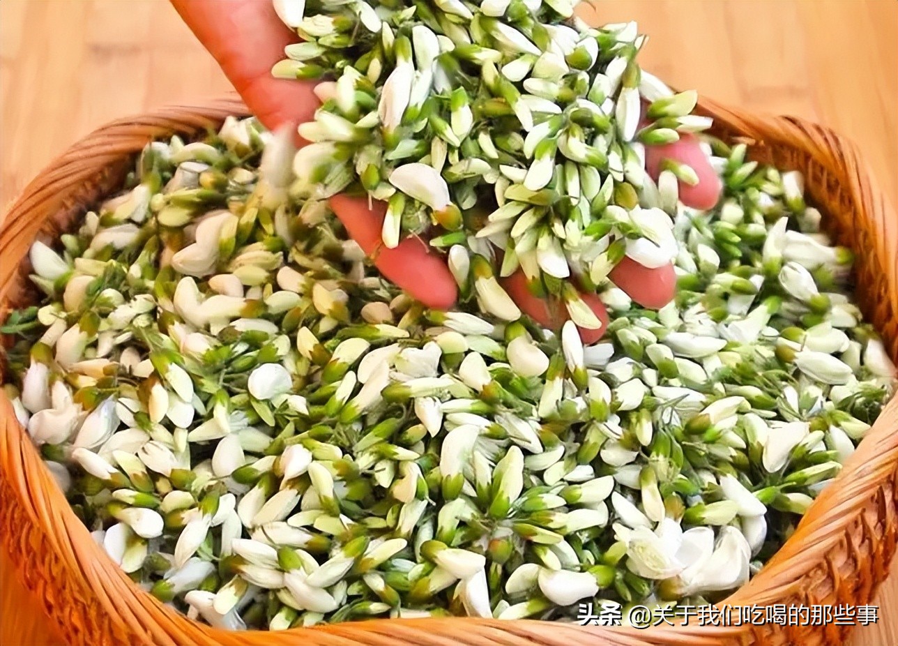 槐花有几种颜色的可以吃,紫色槐花吃了对身体有什么危害