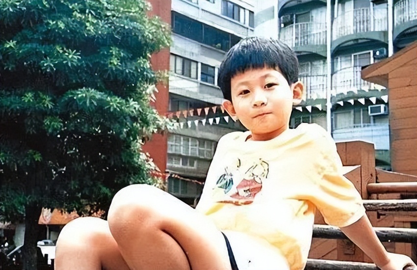 4年时间“封杀”两次，五登春晚后销声匿迹，刘谦经历了什么？