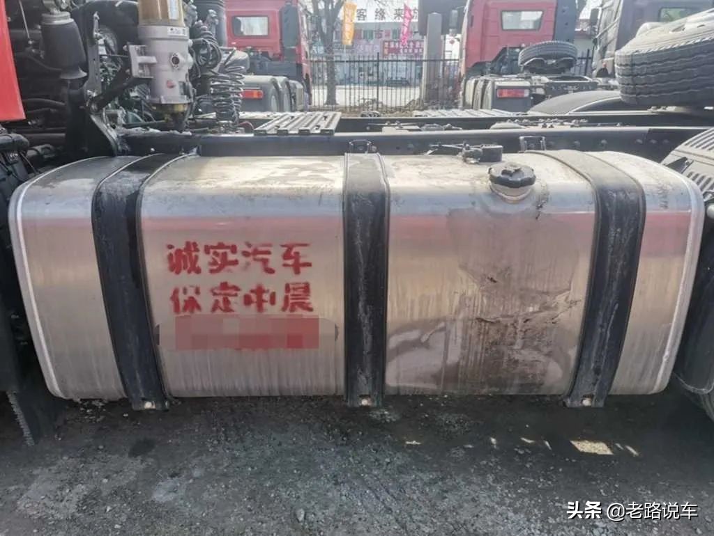 悍vh460国六牵引车空滤什么型号,悍vh460和悍v400车型一样吗