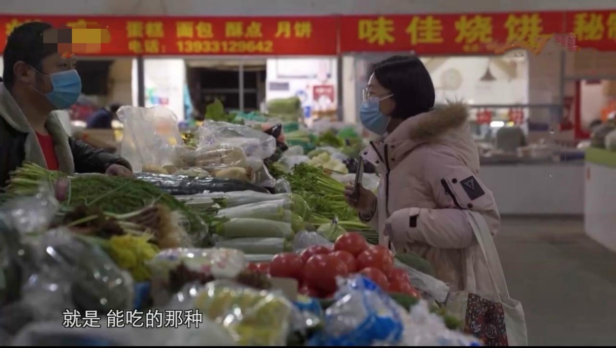 90后女孩断舍离家仅剩6件家具,80平方断舍离六件家具