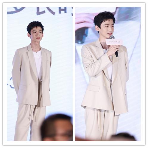 白敬亭美式复古穿搭,白敬亭黑色西服套装内搭黑打底