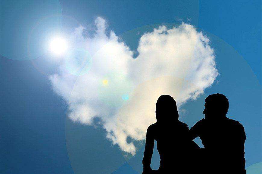 丈夫骑三轮车带绝症老婆环游中国,小伙带绝症女友三轮车旅游三年