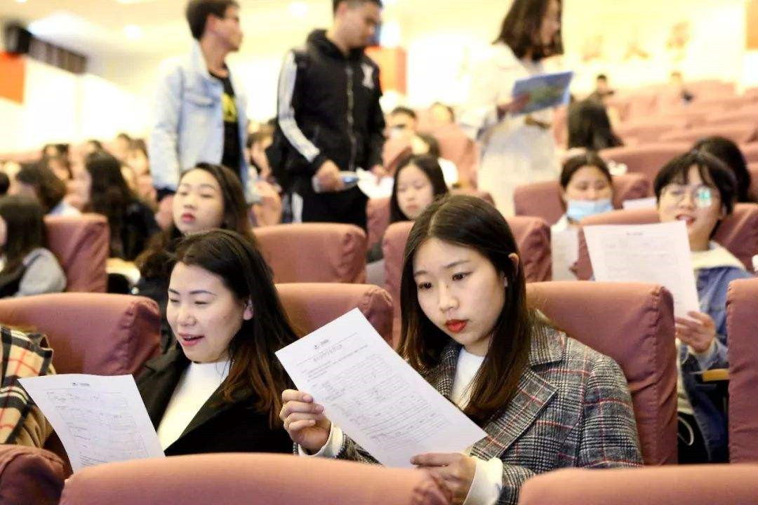 西安找工作有多难？女孩一早上面试三家公司皆遭淘汰