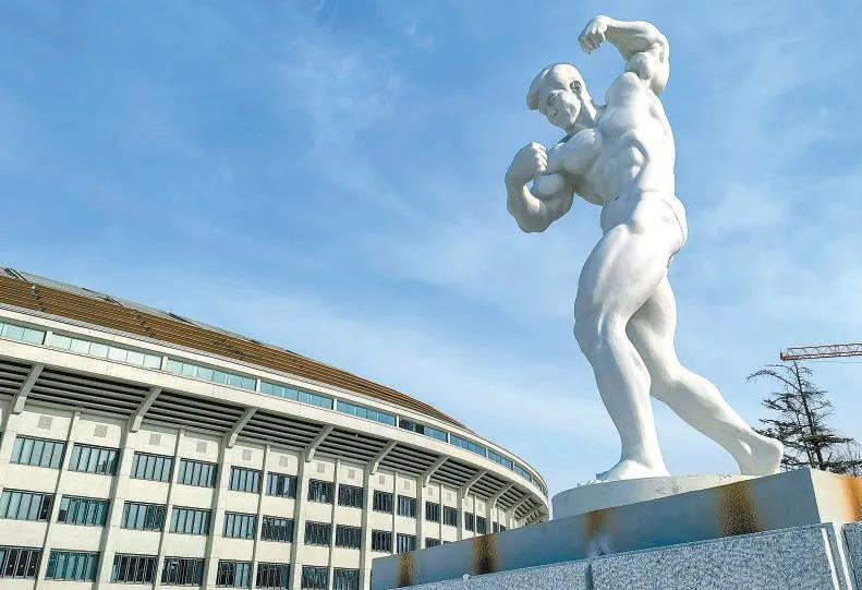 北京体育场雕塑工作室,北京工人体育馆门口雕塑原型