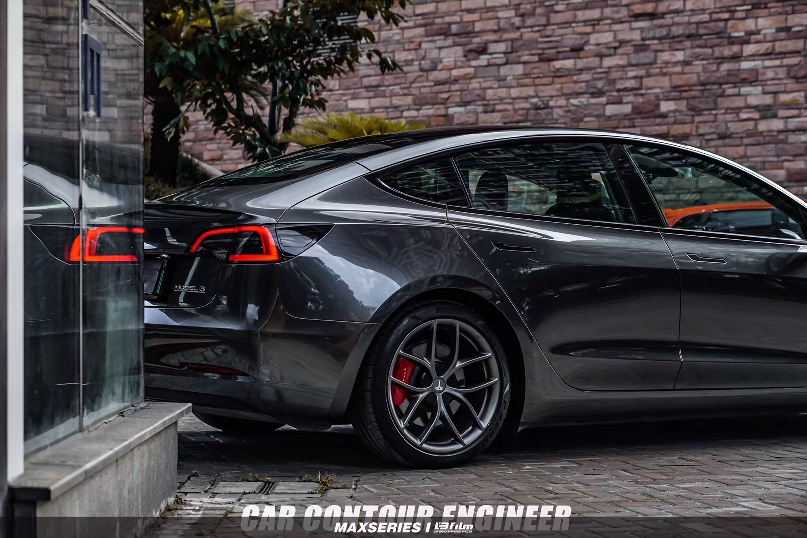 特斯拉y液态深海蓝改色膜,特斯拉贴酷莱特改色膜金属风暴蓝