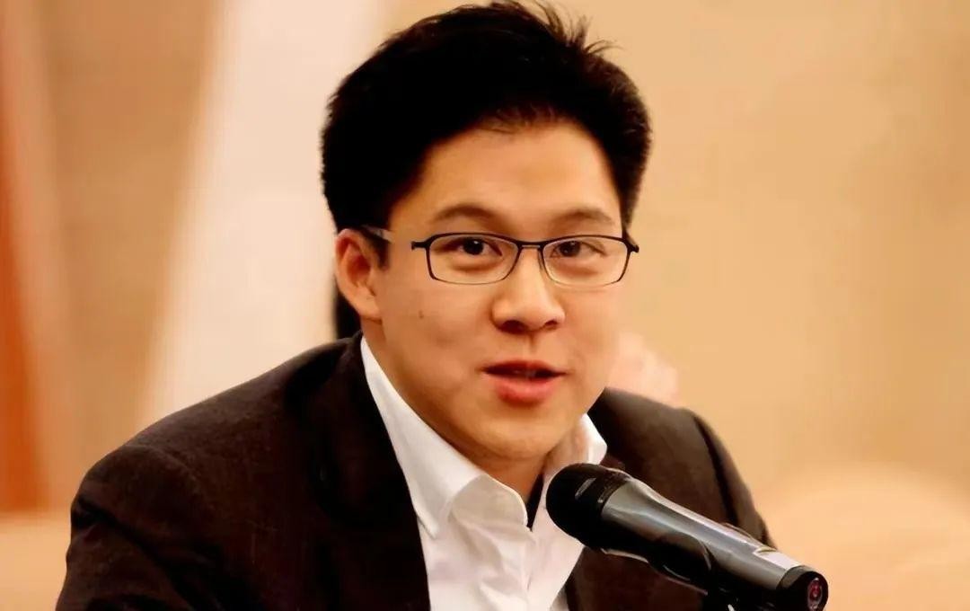 霍启刚郭晶晶在香港的地位,霍启刚郭晶晶香港媒体评价