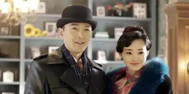 刘亦菲宋轶蓝色礼服,刘亦菲和宋轶谁更美