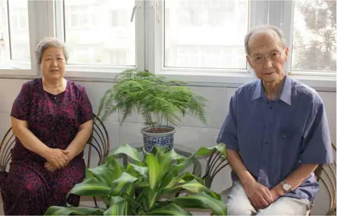 国军少校被俘后送去改造，大喊：告诉*长首**我是902，*云陈**亲自接见