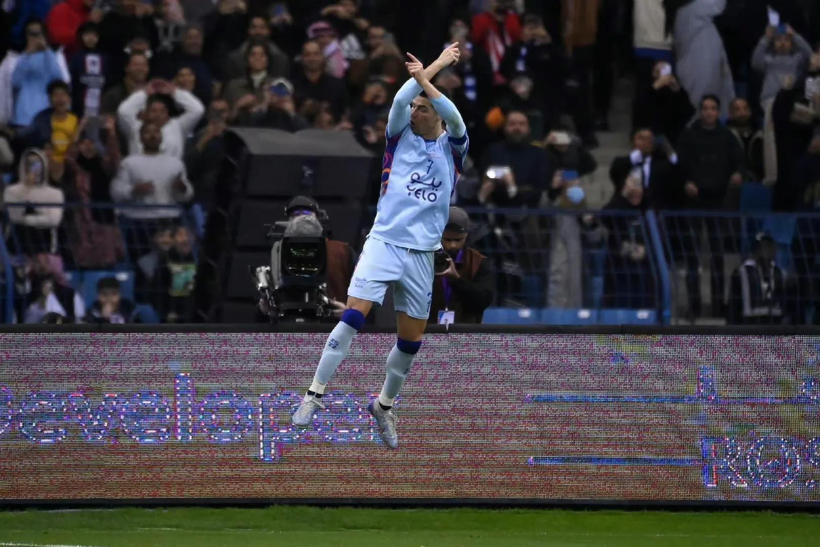 梅西c罗对决海报下载,世界杯c罗梅西广告