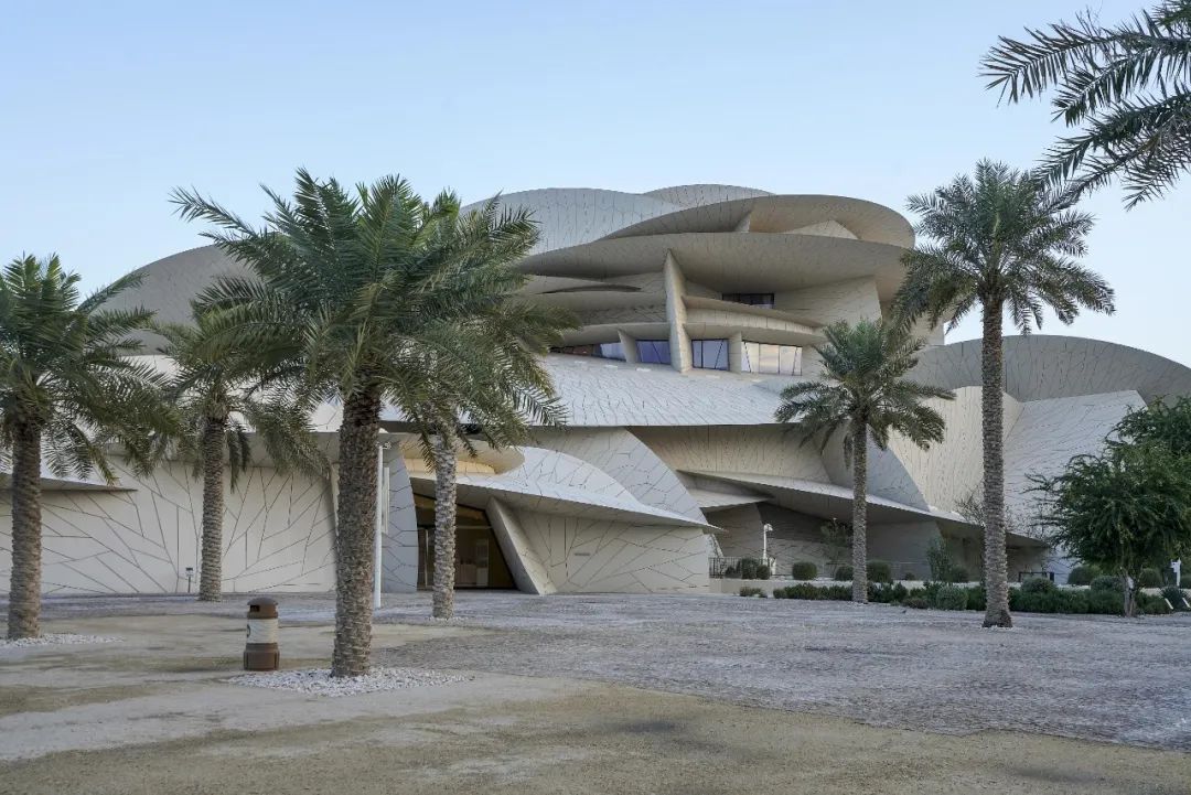 卡塔尔和哪个国家关系好,卡塔尔人是哪个国家的人